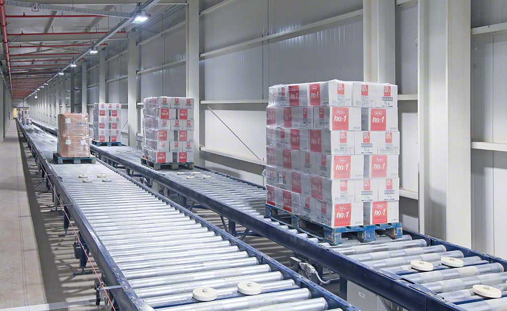 Stacker cranes optimize internal transportation Konya Şeker’s logistics center