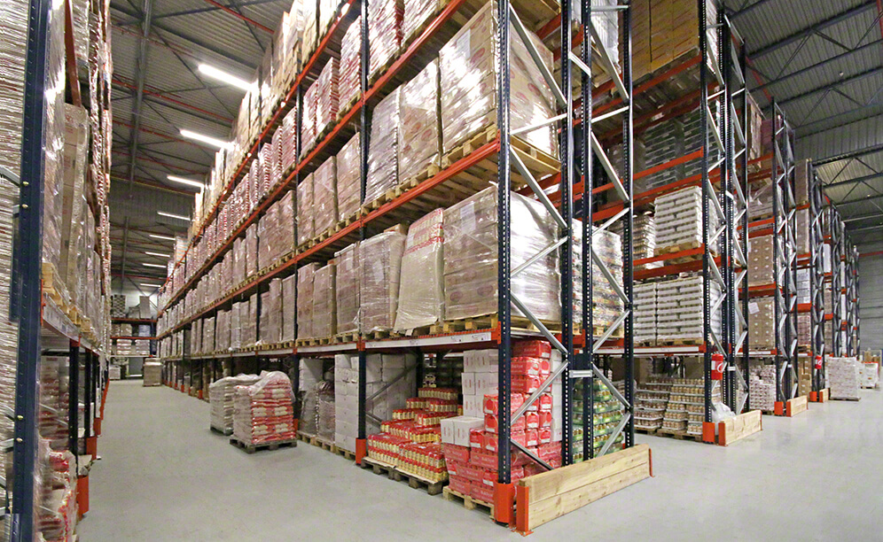 Centrally, the warehouse has seven double-depth pallet racks installed and two attached to the wall; all are 29' high