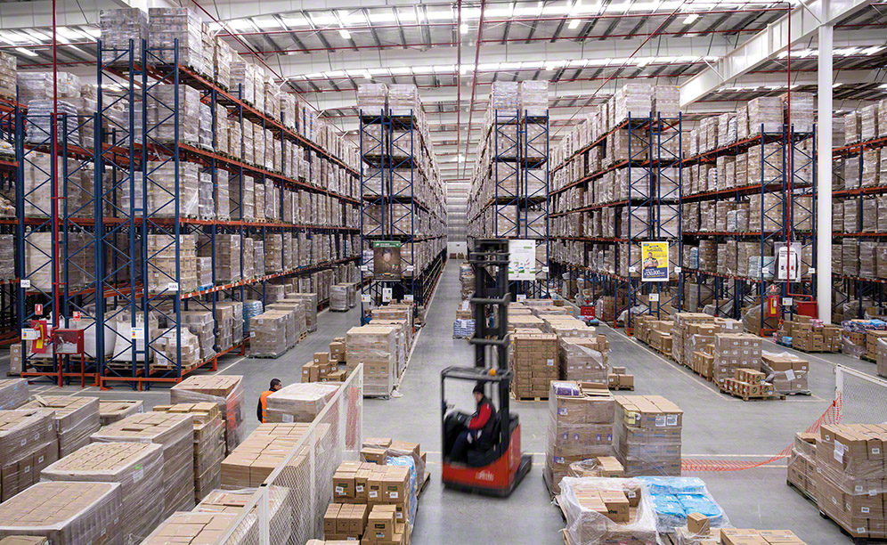In a 2.97 acre surface area, Unilever can store 15,055 pallets